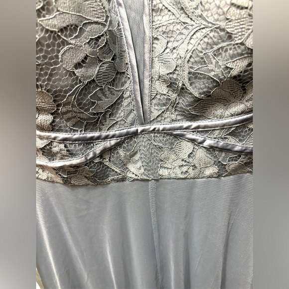 Candalite Gray Lace Dress with strands - Picture 4 of 5
